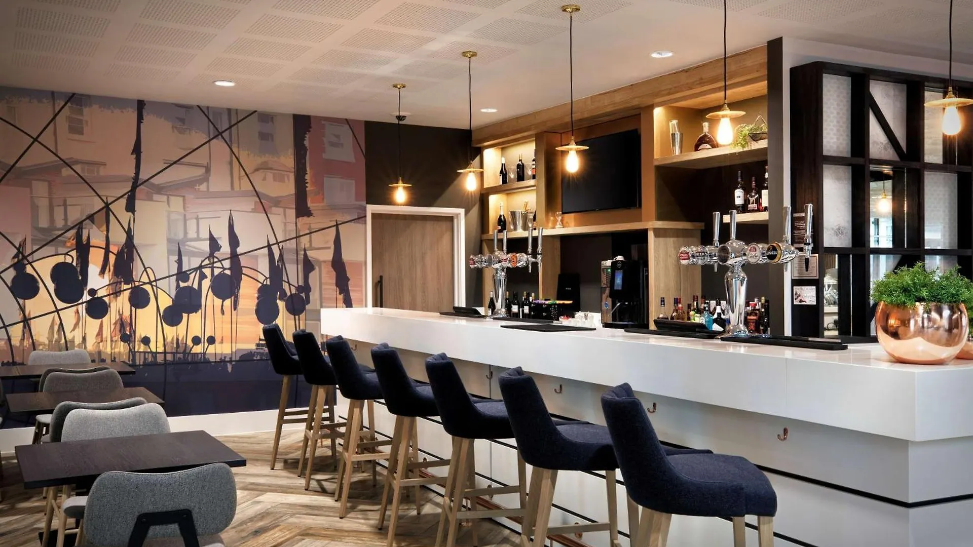 Hampton By Hilton Bristol Airport Hotel Redhill   Redhill (Somerset)