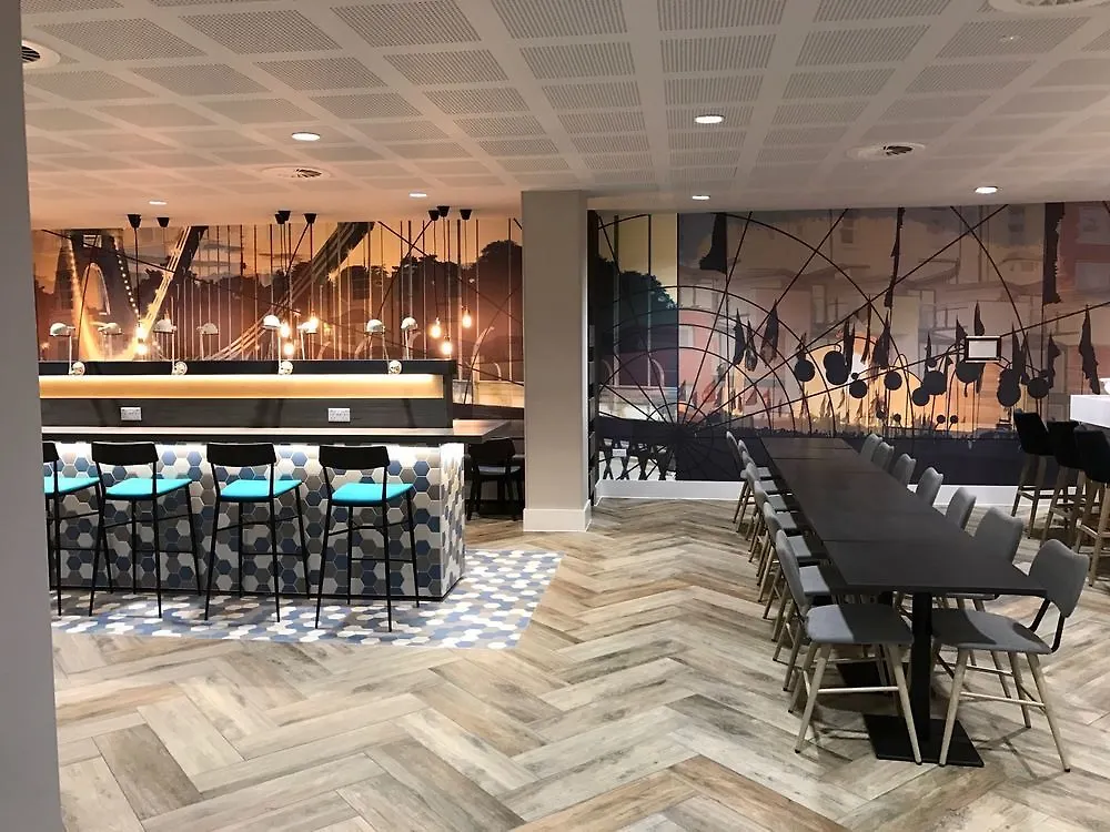 Hampton By Hilton Bristol Airport Hotel Redhill   Redhill (Somerset)